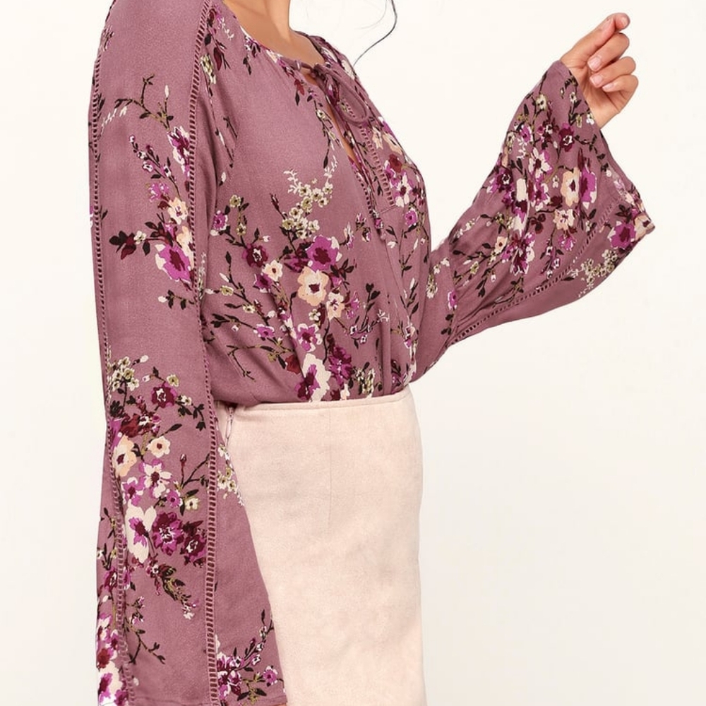 Charlotte Russe Lavender Floral Blouse - Picture 10 of 10